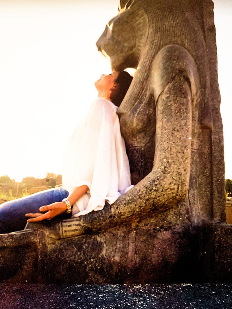 Noha Hathor emotional Relationships and mental health Coach